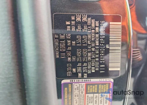 2023 Kia Sorento X-Line Ex z USA, uszkodzony, nr VIN 5XYRHDLFXPG188926